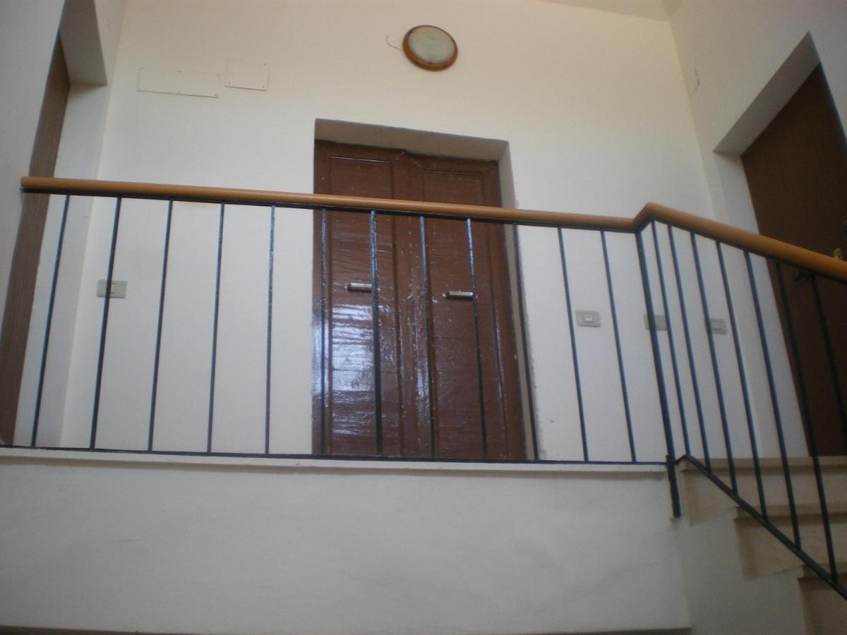 Il Vicoletto Di Bibi - B&B Staffolo Exterior foto